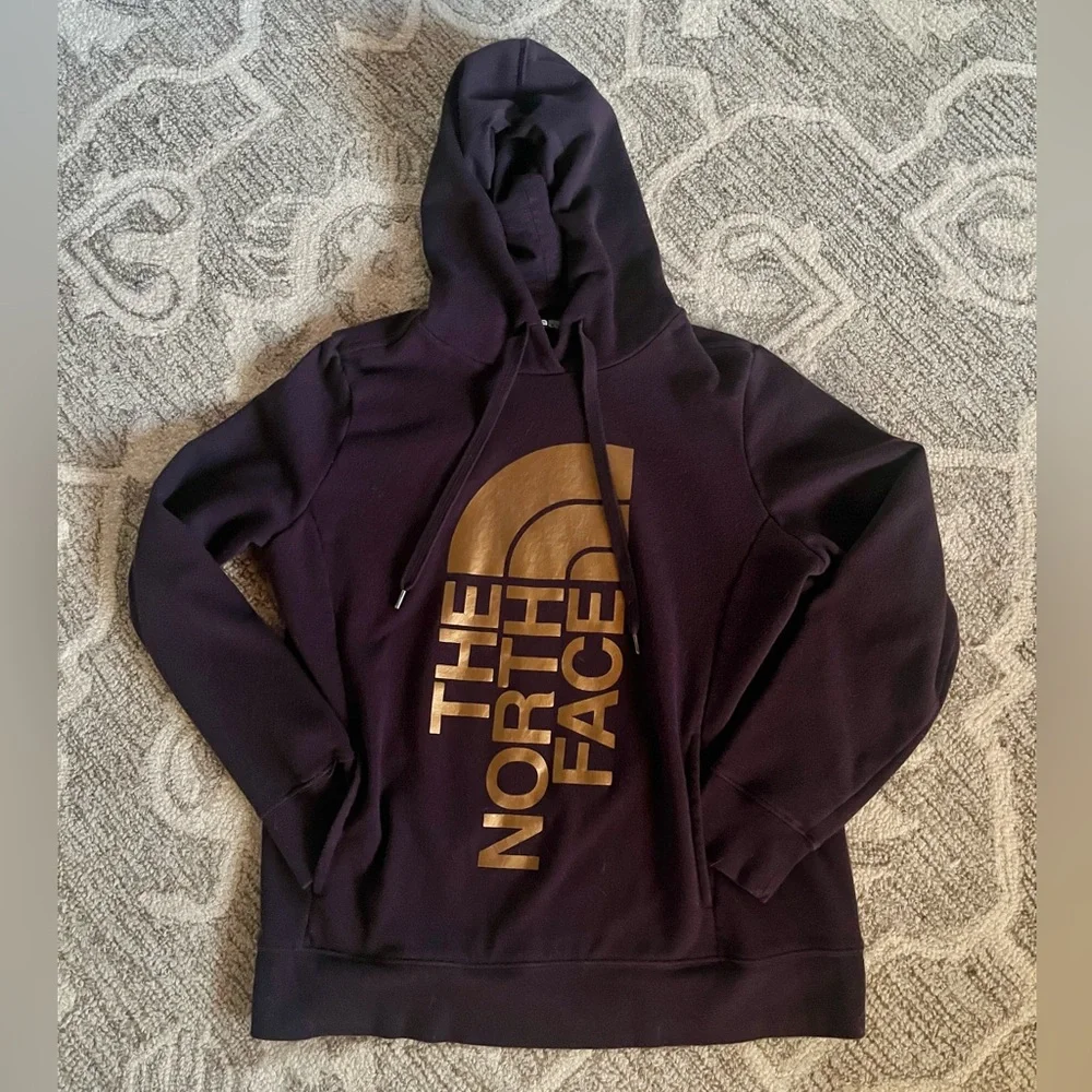 The North Face Trivet Purple/Gold Pullover Hoodie Sweatshirt - Picture 2 of 3